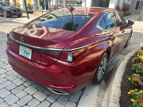 Used 2021 Lexus ES 350 w/ Protection Package (P3) image 5