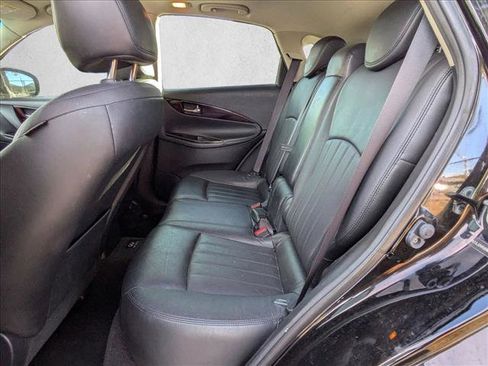 Used 2011 INFINITI EX35 Journey w/ Premium Pkg image 12