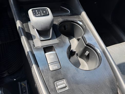 Used 2021 Nissan Rogue Platinum FWD image 47