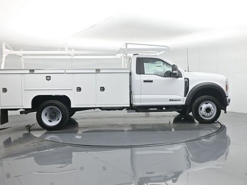New 2025 Ford F450 XL w/ XL Chrome Package image 31