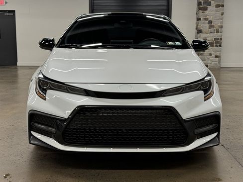 Used 2022 Toyota Corolla SE FWD image 2