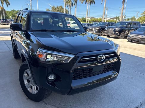Used 2023 Toyota 4Runner SR5 Premium w/ Moonroof Package RWD image 1