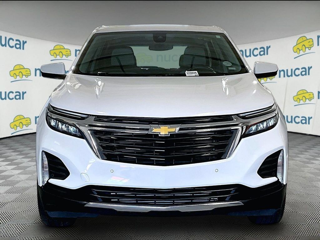 Used 2024 Chevrolet Equinox LT AWD/4WD image 2