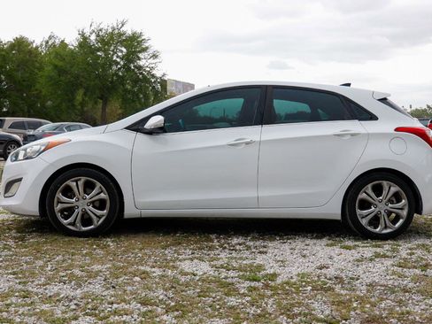 Used 2013 Hyundai Elantra GT w/ Style Pkg image 3