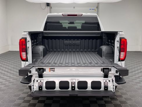 New 2026 GMC Sierra 1500 Elevation w/ Elevation Select Package AWD/4WD image 9