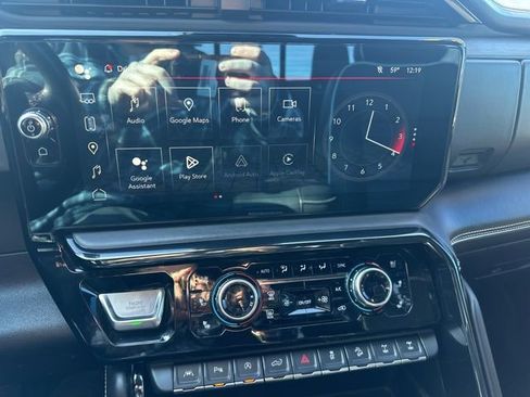 Used 2023 GMC Sierra 1500 AT4X image 13