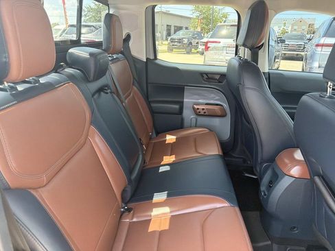 Used 2023 Ford Maverick Lariat FWD image 13