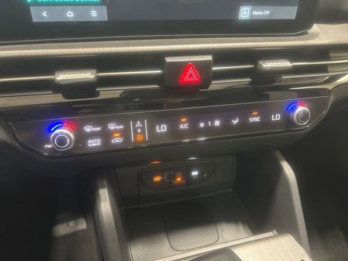 New 2026 Kia Sportage X-Line w/ X-Line Technology Package image 22