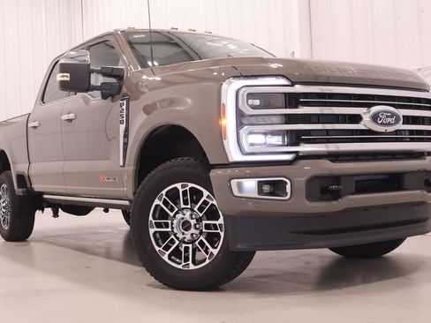 New 2026 Ford F250 Platinum w/ Platinum Plus Package AWD/4WD image 46