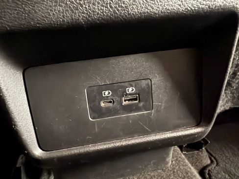 Used 2023 Nissan Rogue SV image 35