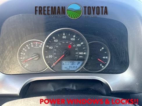 Used 2016 Toyota RAV4 LE FWD image 8