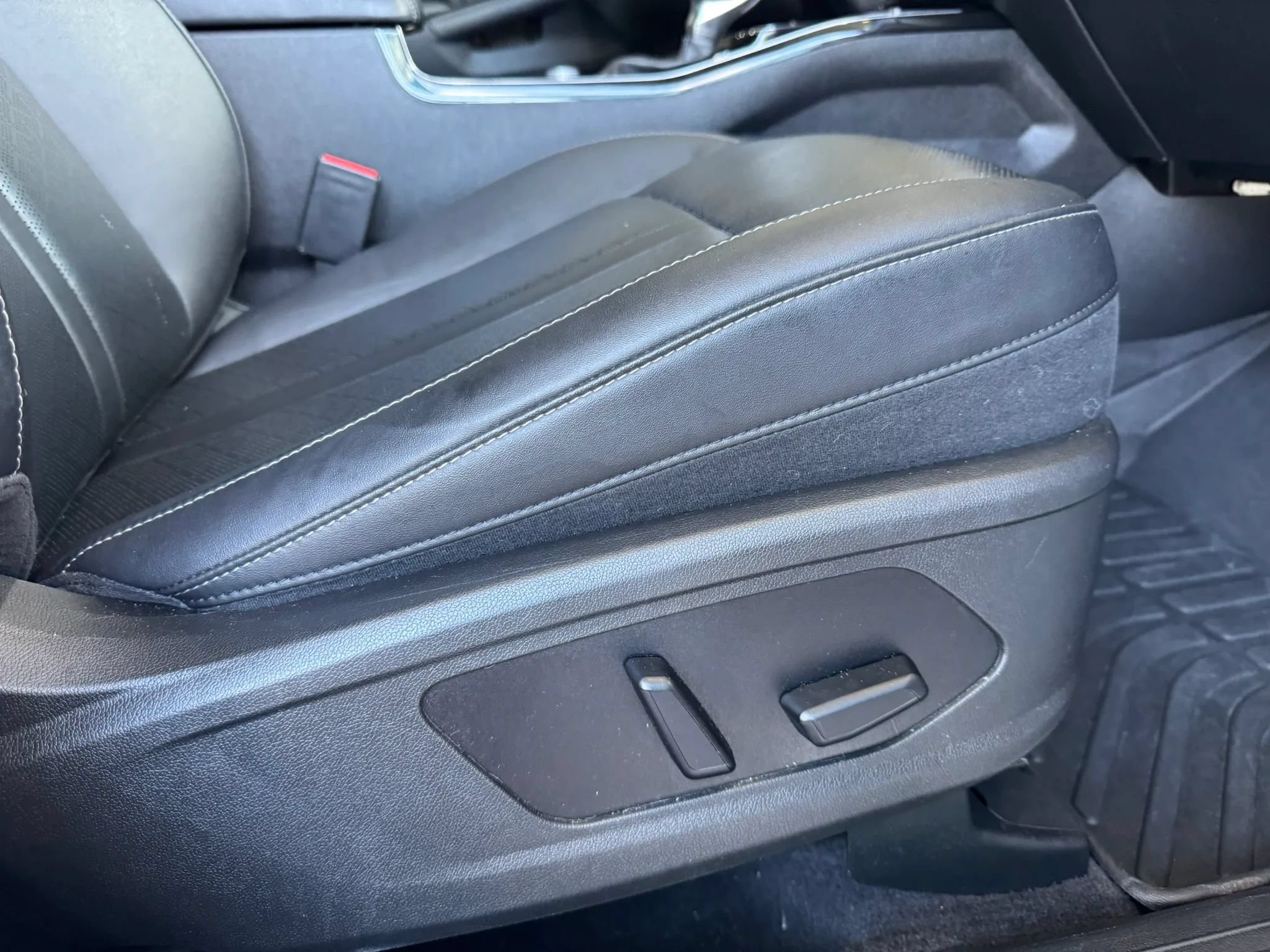 Used 2022 Kia Sorento SX FWD image 26