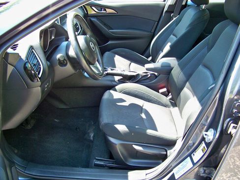 Used 2014 MAZDA MAZDA3 i Touring w/ Technology Package FWD image 15