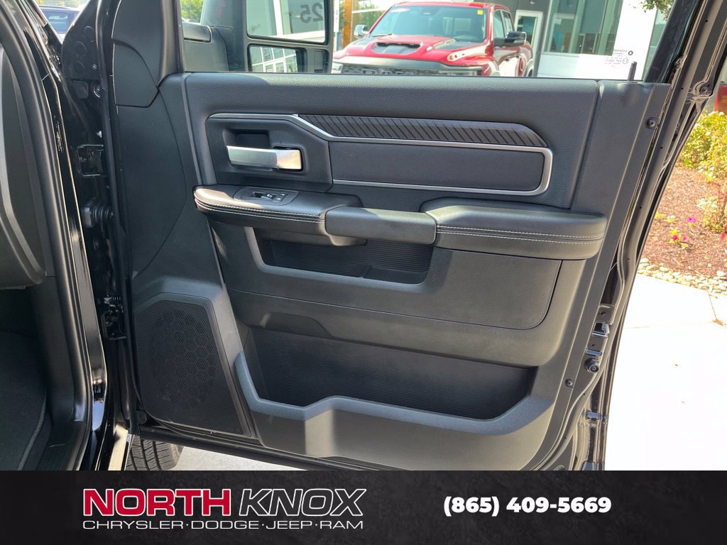 New 2027 RAM 3500 Big Horn AWD/4WD image 30