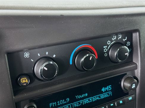 Used 2024 GMC Savana 2500 w/ Driver Convenience Package image 15