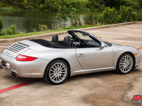 Used 2009 Porsche 911 Carrera RWD image 38