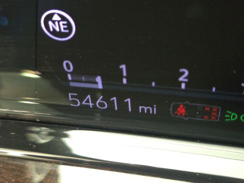 Used 2023 Cadillac Escalade Premium Luxury Platinum AWD/4WD image 19