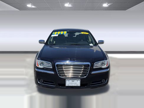 Used 2012 Chrysler 300 Limited RWD image 5