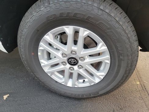 New 2025 Toyota Tundra SR5 image 9