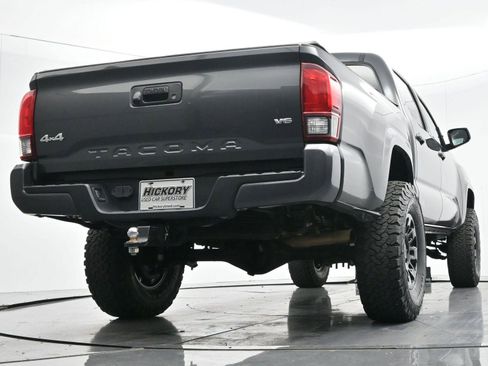 Used 2020 Toyota Tacoma TRD Sport image 46