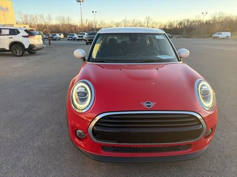 Used 2021 MINI Cooper 4-Door Hardtop w/ Storage Package image 7