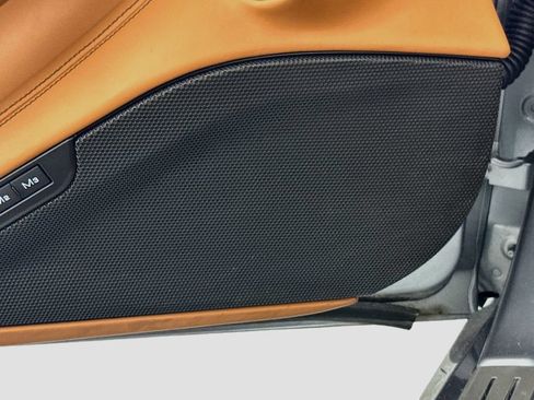 Used 2021 Ferrari F8 Tributo RWD image 19
