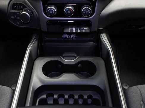 New 2026 RAM 1500 Express AWD/4WD image 21