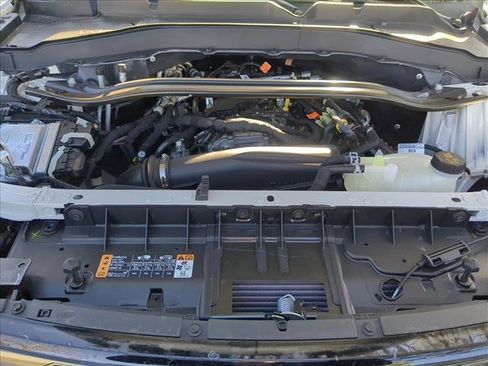 New 2025 Ford Explorer ST-Line w/ ST-Line Street Pack image 17