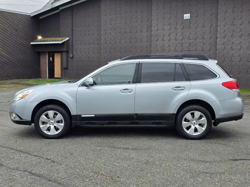 Used 2012 Subaru Outback 3.6R Limited image 8