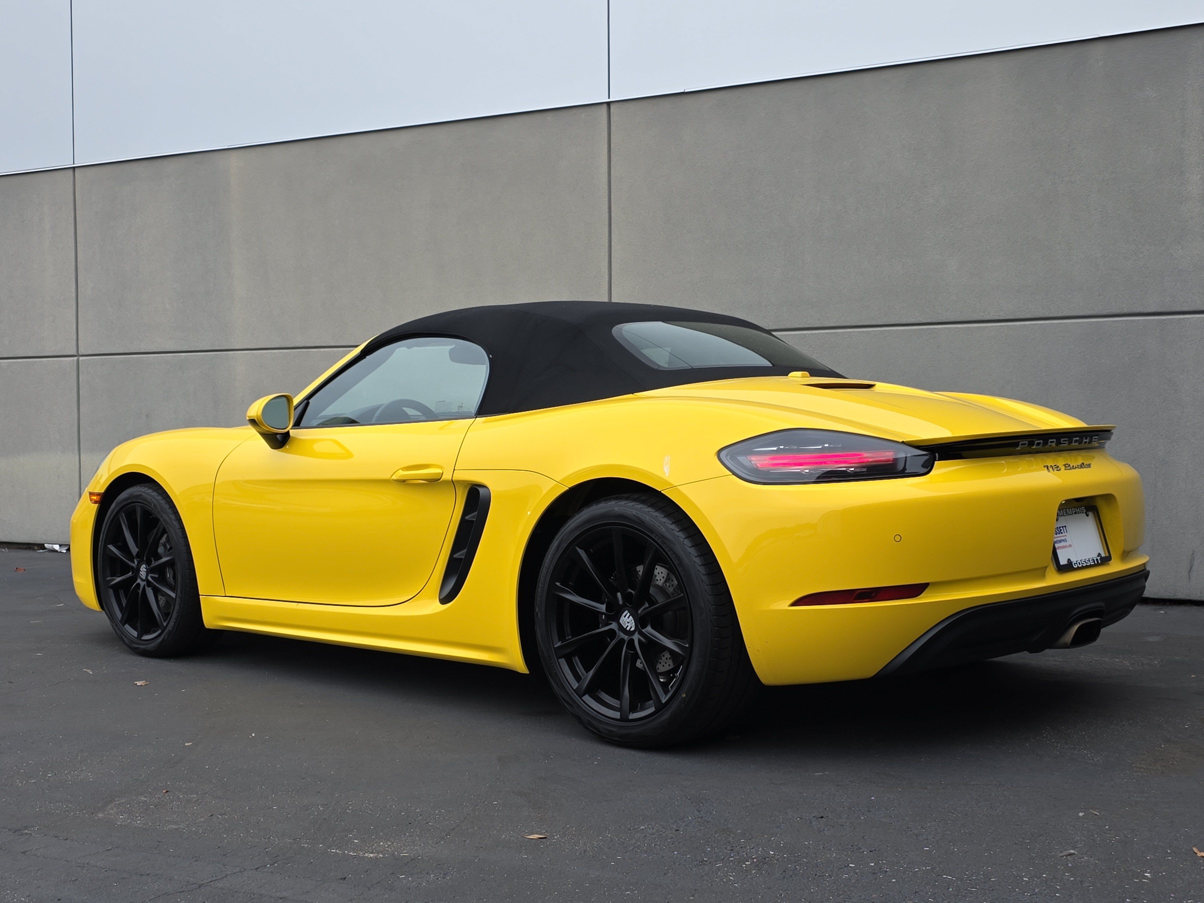 Certified 2025 Porsche 718 Boxster RWD image 3