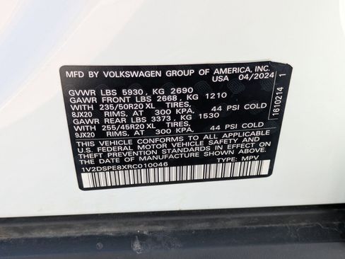 Used 2024 Volkswagen ID.4 Pro AWD/4WD image 36