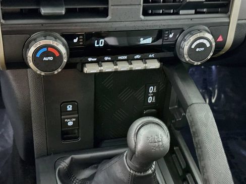 Used 2025 Toyota Tacoma TRD Off-Road AWD/4WD image 8