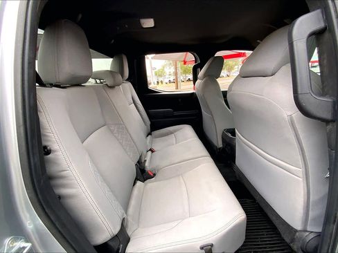 Used 2024 Toyota Tacoma SR5 AWD/4WD image 20