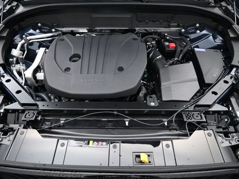 New 2026 Volvo XC60 B5 Ultra w/ Protection Package Premier image 13