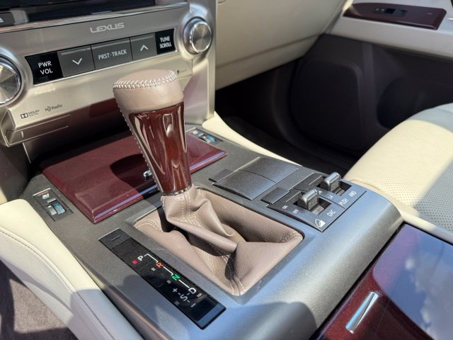 Used 2019 Lexus GX 460 Premium w/ Premium Package AWD/4WD image 10