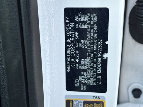 Used 2024 Kia Soul LX w/ Option Group 015 FWD image 37