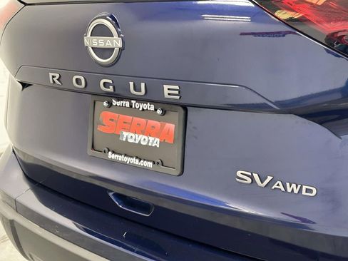Used 2024 Nissan Rogue SV AWD/4WD image 10