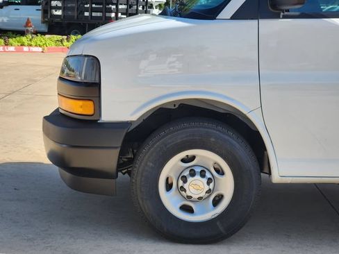 New 2026 Chevrolet Express 3500 w/ Power Convenience Package RWD image 14