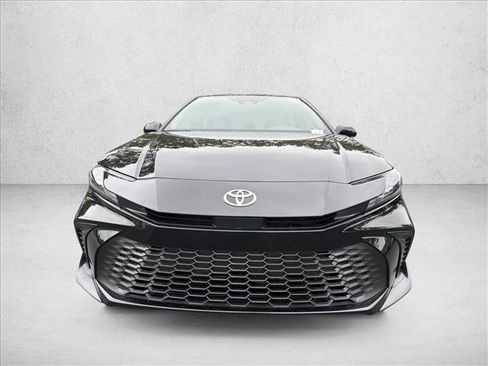 Used 2026 Toyota Camry SE w/ Multimedia Upgrade Package FWD image 8