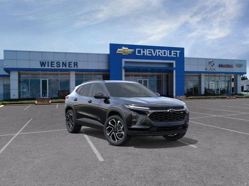 New 2026 Chevrolet Trax RS image 1