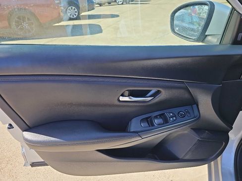 Used 2023 Nissan Sentra SV image 13