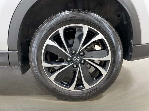 Used 2023 MAZDA CX-5 AWD 2.5 S w/ Premium Package image 6