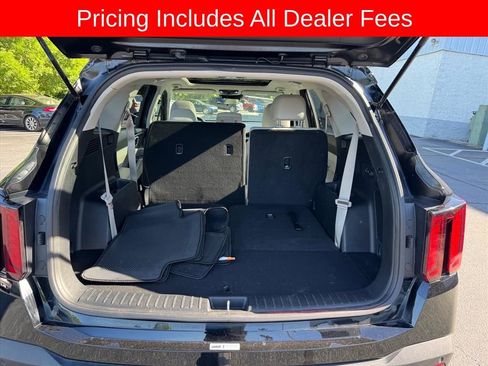 Certified 2024 Kia Sorento S w/ Panoramic Sunroof Package FWD image 10