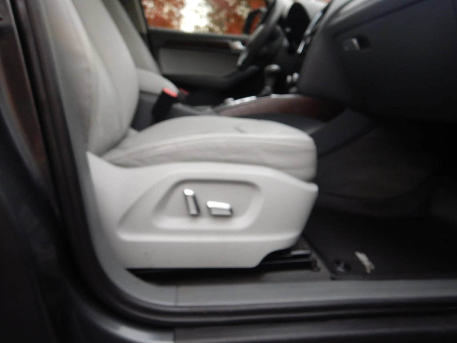 Used 2016 Audi Q5 2.0T Premium w/ Audi MMI Navigation Plus AWD/4WD image 18