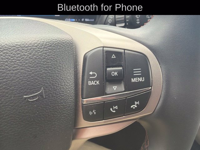 Used 2025 Ford Explorer Active AWD/4WD image 14