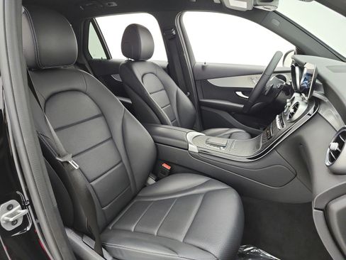 Used 2022 Mercedes-Benz GLC 300 image 19