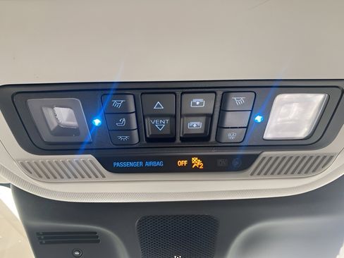 Certified 2025 Ford Expedition Max Platinum image 29