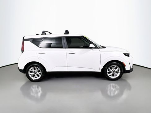 Used 2023 Kia Soul LX w/ Option Group 015 image 3