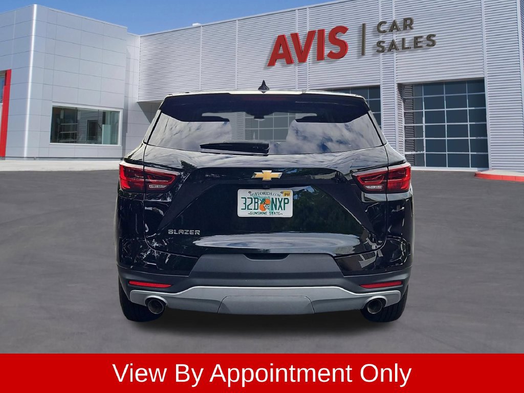 Used 2025 Chevrolet Blazer LT FWD image 7