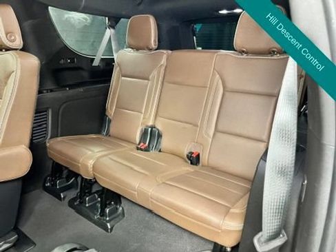 Used 2023 Chevrolet Suburban High Country AWD/4WD image 23
